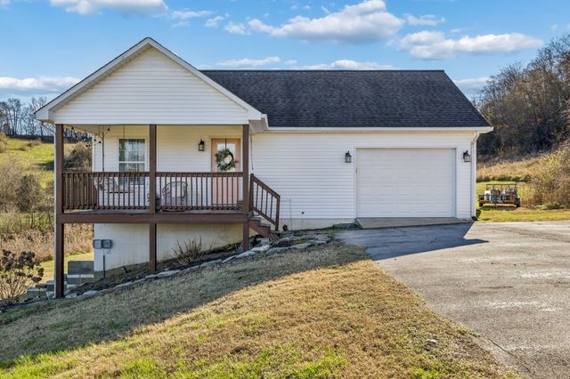411 Mountain View Dr, Pulaski, TN 38478