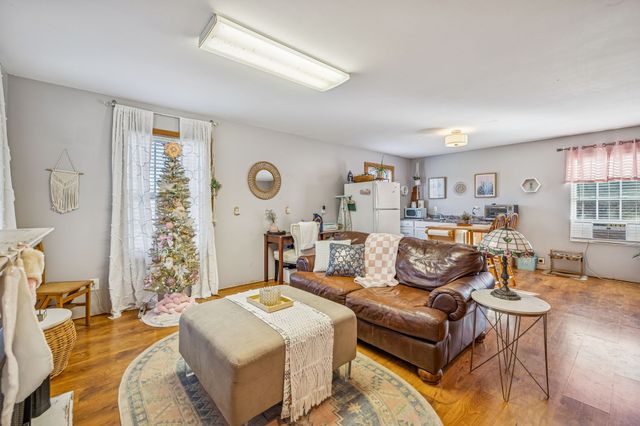 411 Mountain View Dr, Pulaski, TN 38478