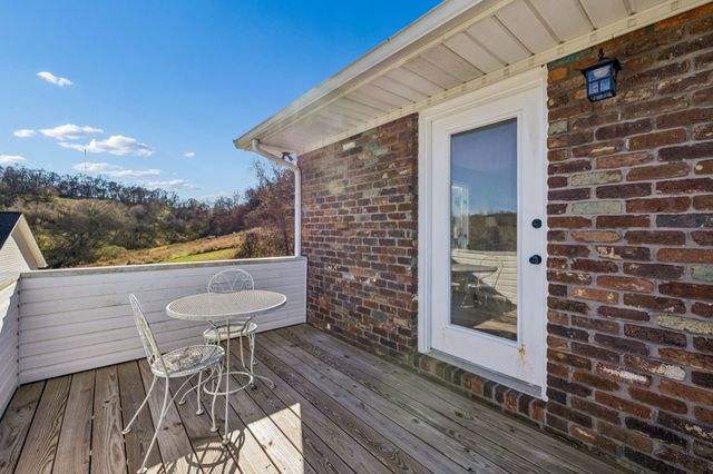 411 Mountain View Dr, Pulaski, TN 38478