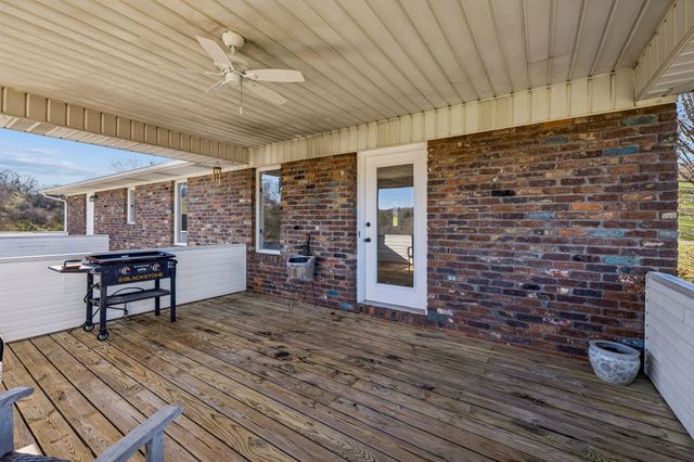 411 Mountain View Dr, Pulaski, TN 38478