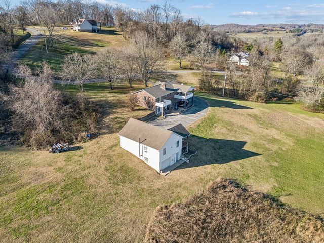 411 Mountain View Dr, Pulaski, TN 38478