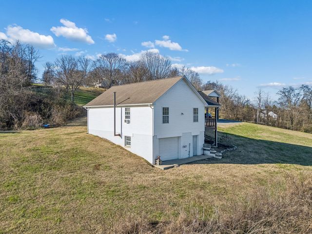411 Mountain View Dr, Pulaski, TN 38478
