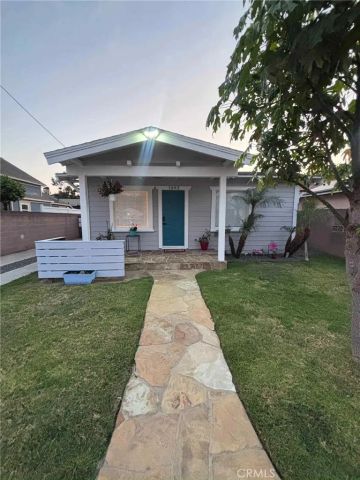 1893 Saint Louis, Signal Hill, CA 90755