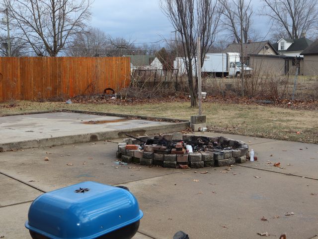 906 S Monroe Street, Streator, IL 61364