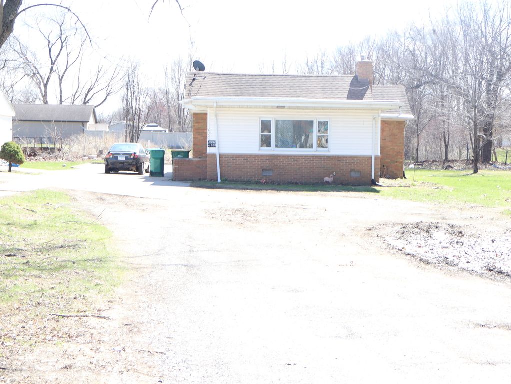 906 S Monroe Street, Streator, IL 61364