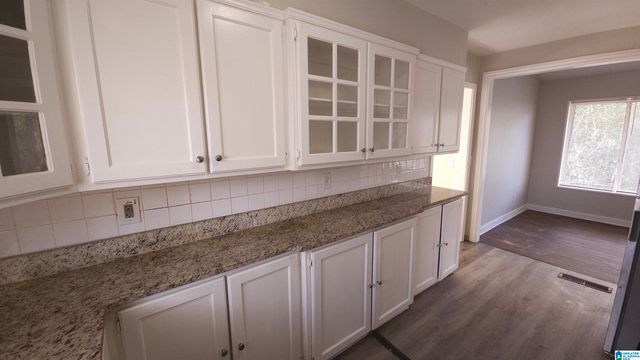 1232 OAKWOOD STREET, Birmingham, AL 35215