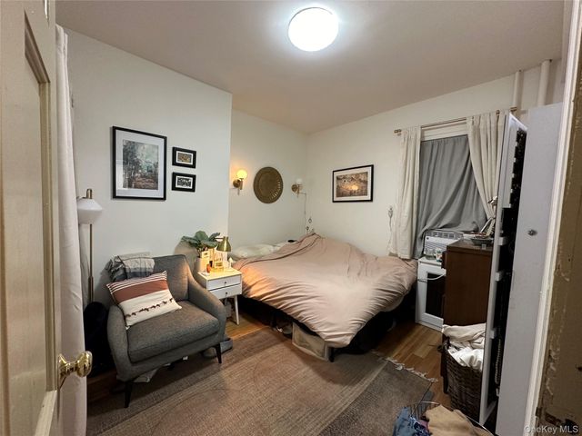 137 Meserole Street 1, Brooklyn, NY 11206