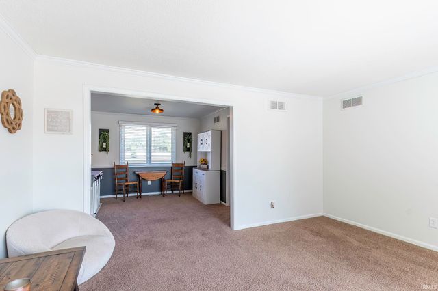 5826 Leesville Place, Fort Wayne, IN 46835