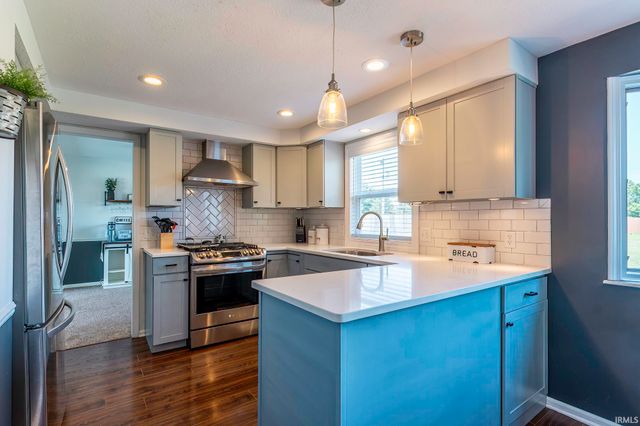 5826 Leesville Place, Fort Wayne, IN 46835