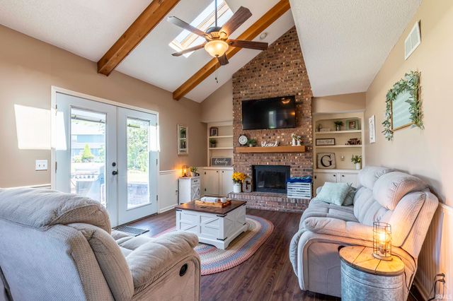 5826 Leesville Place, Fort Wayne, IN 46835