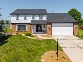 5826 Leesville Place, Fort Wayne, IN 46835