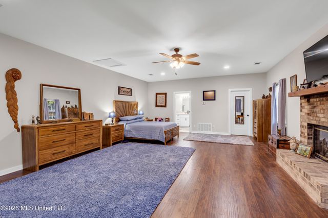 214 Simon Boulevard, Ocean Springs, MS 39564