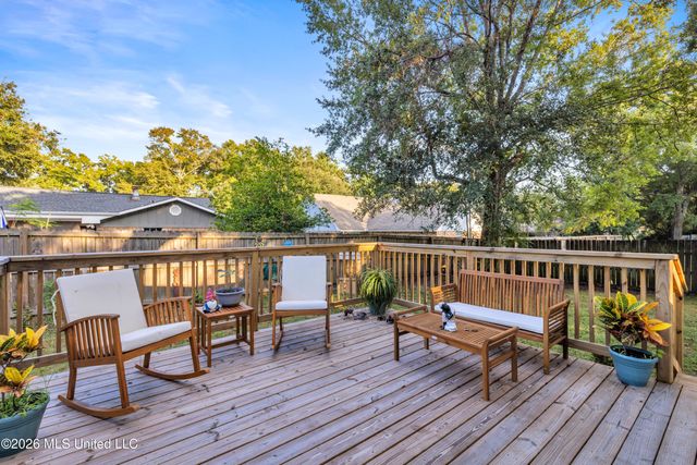 214 Simon Boulevard, Ocean Springs, MS 39564