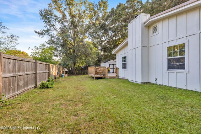 214 Simon Boulevard, Ocean Springs, MS 39564