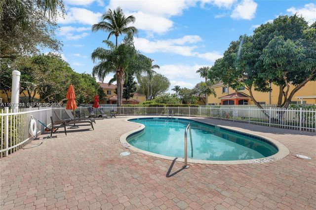 10320 SW 18th St, Miramar, FL 33025