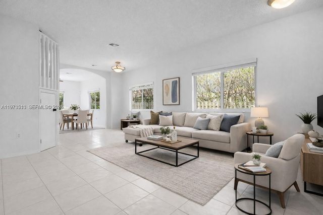 10320 SW 18th St, Miramar, FL 33025