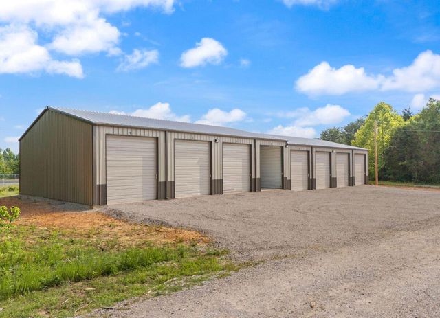 15-A W Canterbury Drive, Bronston, KY 42518