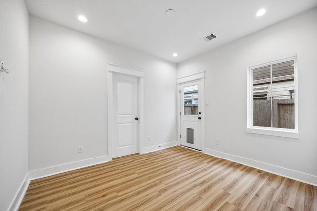 5406 Wheatley Street E, Houston, TX 77091