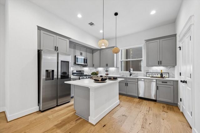 5406 Wheatley Street E, Houston, TX 77091