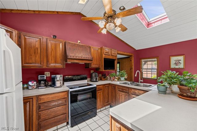 22486 Macbeth Avenue, Fairview Park, OH 44126