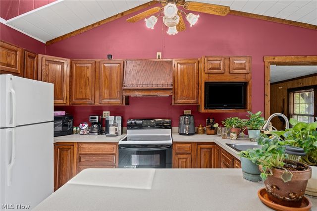 22486 Macbeth Avenue, Fairview Park, OH 44126