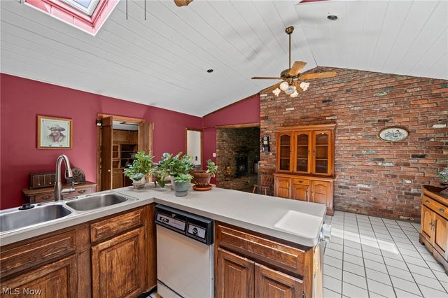 22486 Macbeth Avenue, Fairview Park, OH 44126