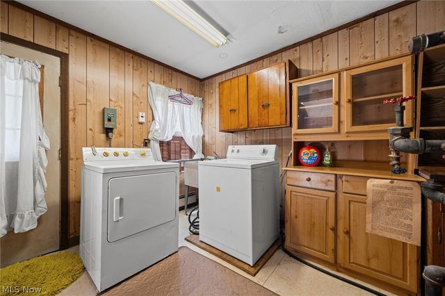 22486 Macbeth Avenue, Fairview Park, OH 44126