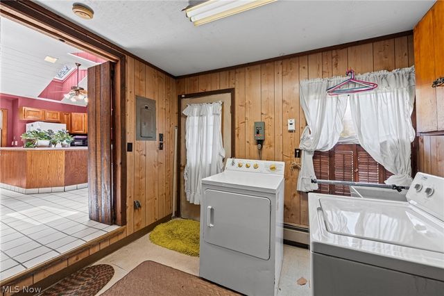 22486 Macbeth Avenue, Fairview Park, OH 44126