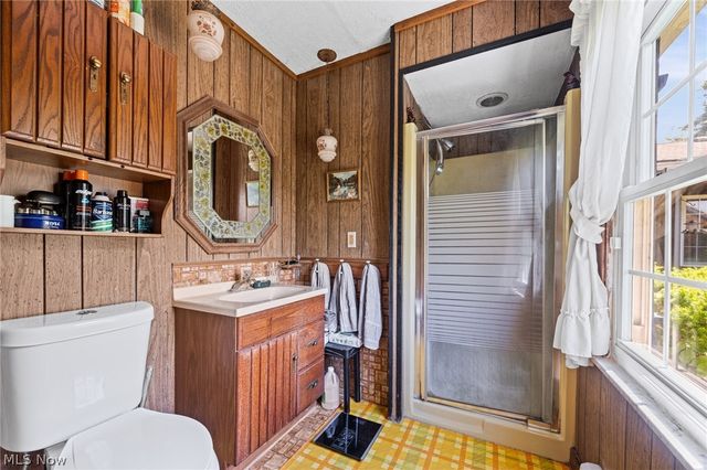 22486 Macbeth Avenue, Fairview Park, OH 44126