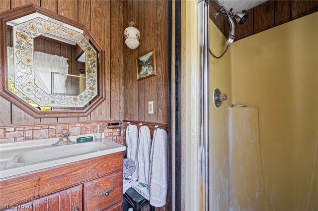 22486 Macbeth Avenue, Fairview Park, OH 44126