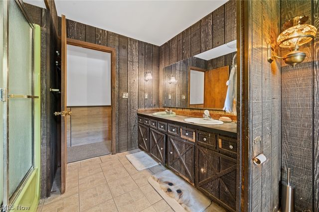 22486 Macbeth Avenue, Fairview Park, OH 44126