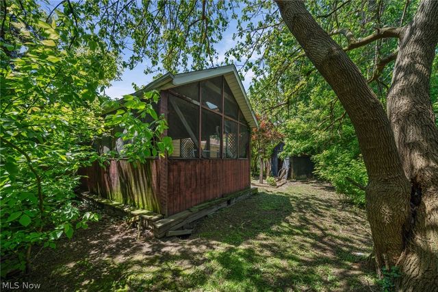 22486 Macbeth Avenue, Fairview Park, OH 44126