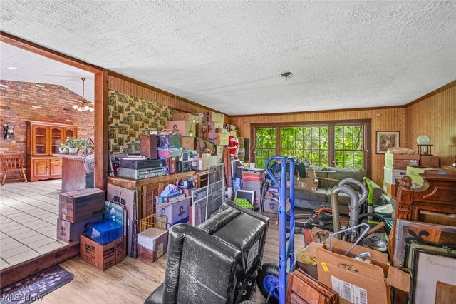 22486 Macbeth Avenue, Fairview Park, OH 44126