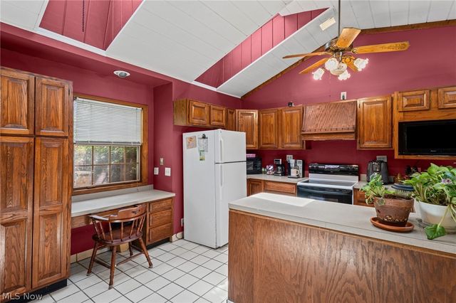 22486 Macbeth Avenue, Fairview Park, OH 44126