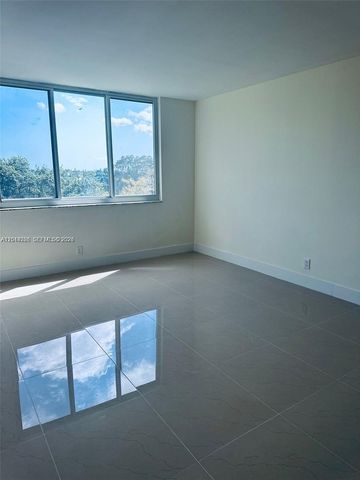 4200 Hillcrest Dr 503, Hollywood, FL 33021