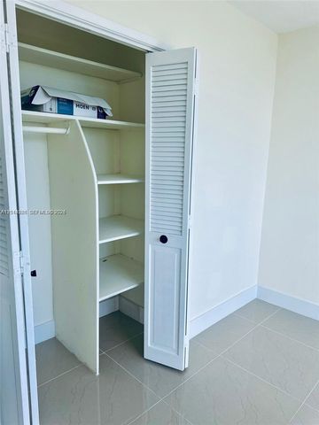 4200 Hillcrest Dr 503, Hollywood, FL 33021