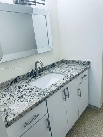 4200 Hillcrest Dr 503, Hollywood, FL 33021
