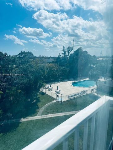 4200 Hillcrest Dr 503, Hollywood, FL 33021