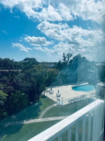 4200 Hillcrest Dr 503, Hollywood, FL 33021