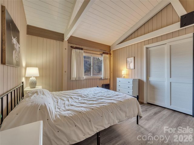 101 Upper Grouse Ridge Road, Beech Mountain, NC 28604