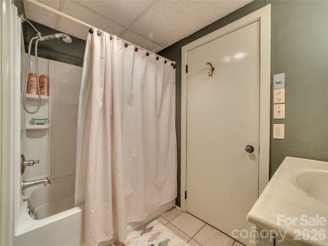 101 Upper Grouse Ridge Road, Beech Mountain, NC 28604