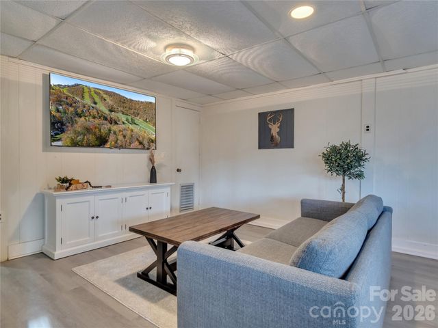 101 Upper Grouse Ridge Road, Beech Mountain, NC 28604