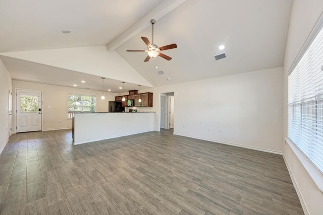 117 North Pass, Kingsland, TX 78639