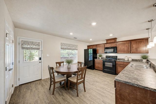 117 North Pass, Kingsland, TX 78639