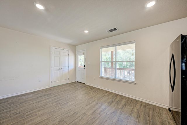 117 North Pass, Kingsland, TX 78639