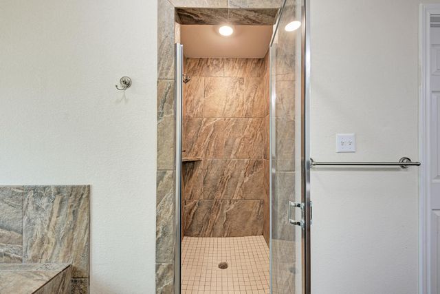 117 North Pass, Kingsland, TX 78639