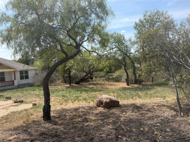 117 North Pass, Kingsland, TX 78639