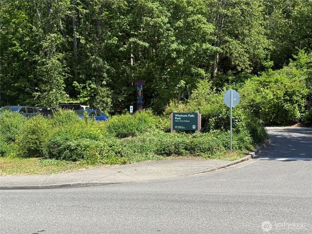 1803 Woburn Street, Bellingham, WA 98229