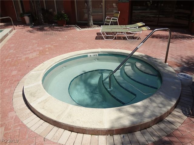 2885 Winkler AVE 603, Fort Myers, FL 33916