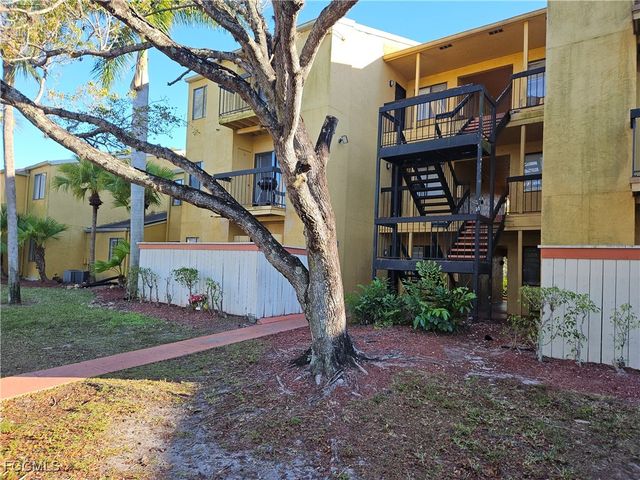 2885 Winkler AVE 603, Fort Myers, FL 33916